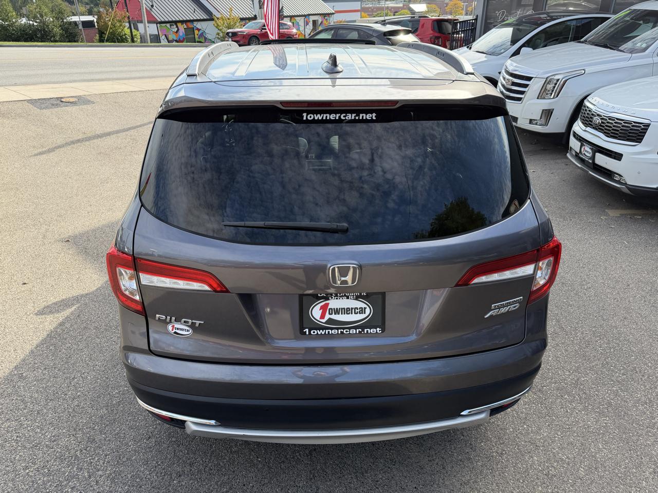 Honda Pilot Touring 7-Passenger AWD 2020