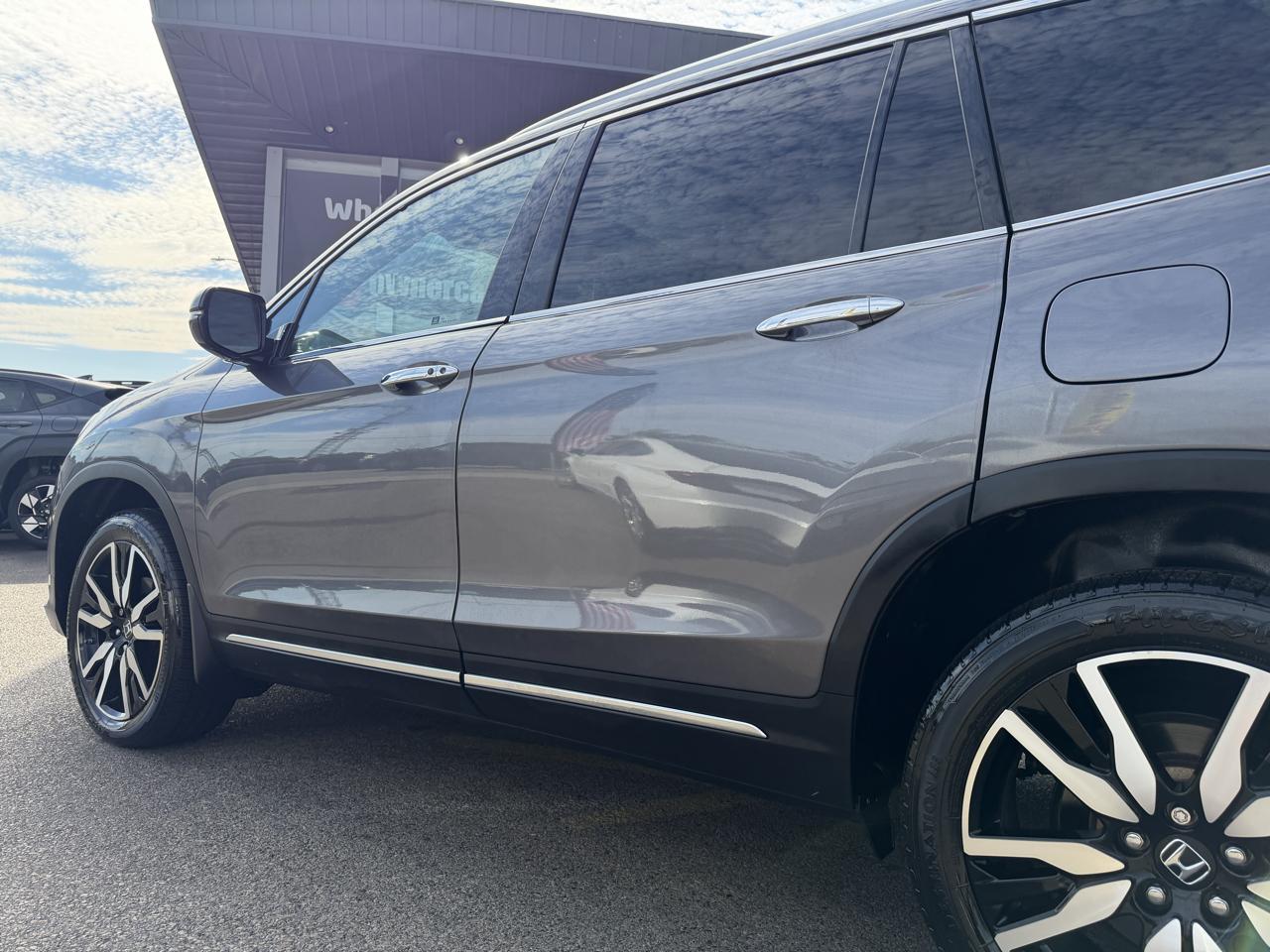 Honda Pilot Touring 7-Passenger AWD 2020