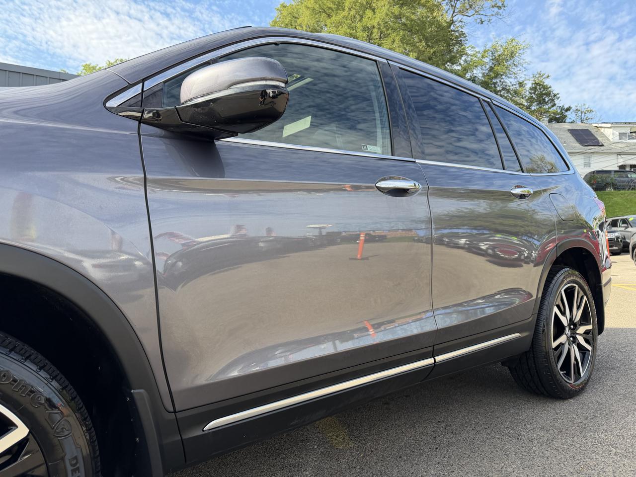Honda Pilot Touring 7-Passenger AWD 2020