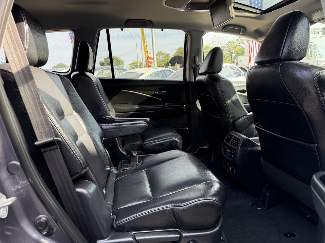 Honda Pilot Touring 7-Passenger AWD 2020