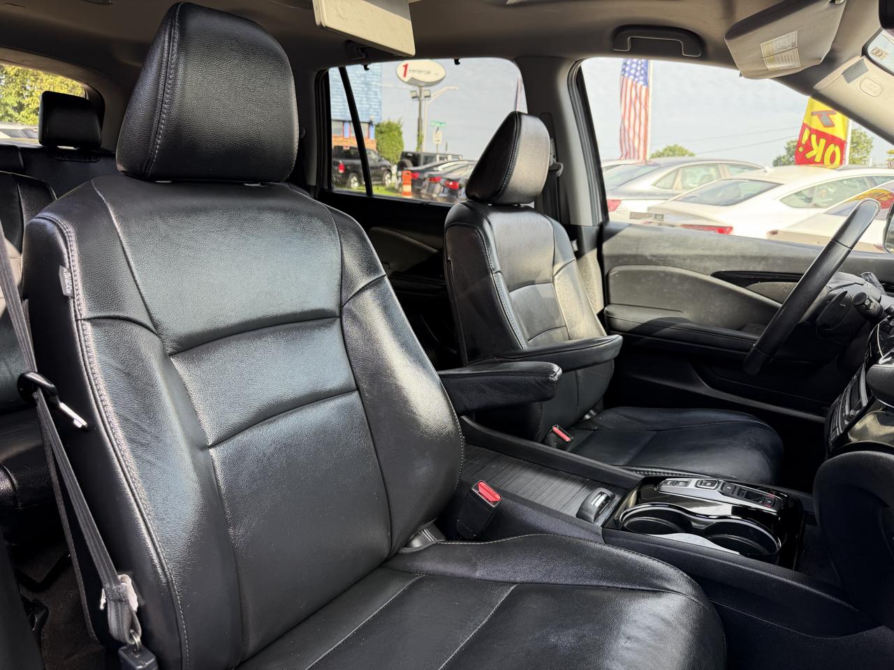 Honda Pilot Touring 7-Passenger AWD 2020