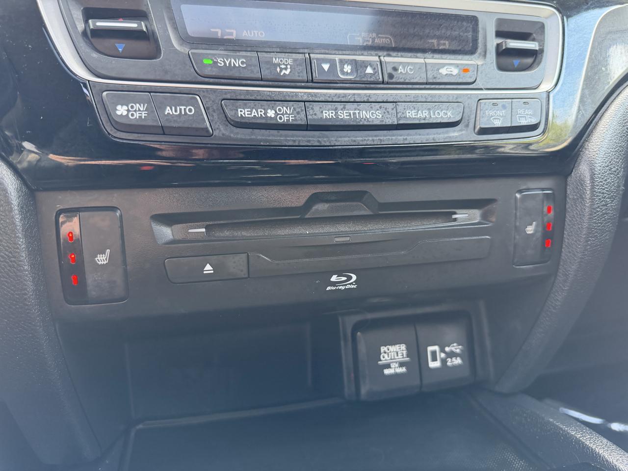 Honda Pilot Touring 7-Passenger AWD 2020