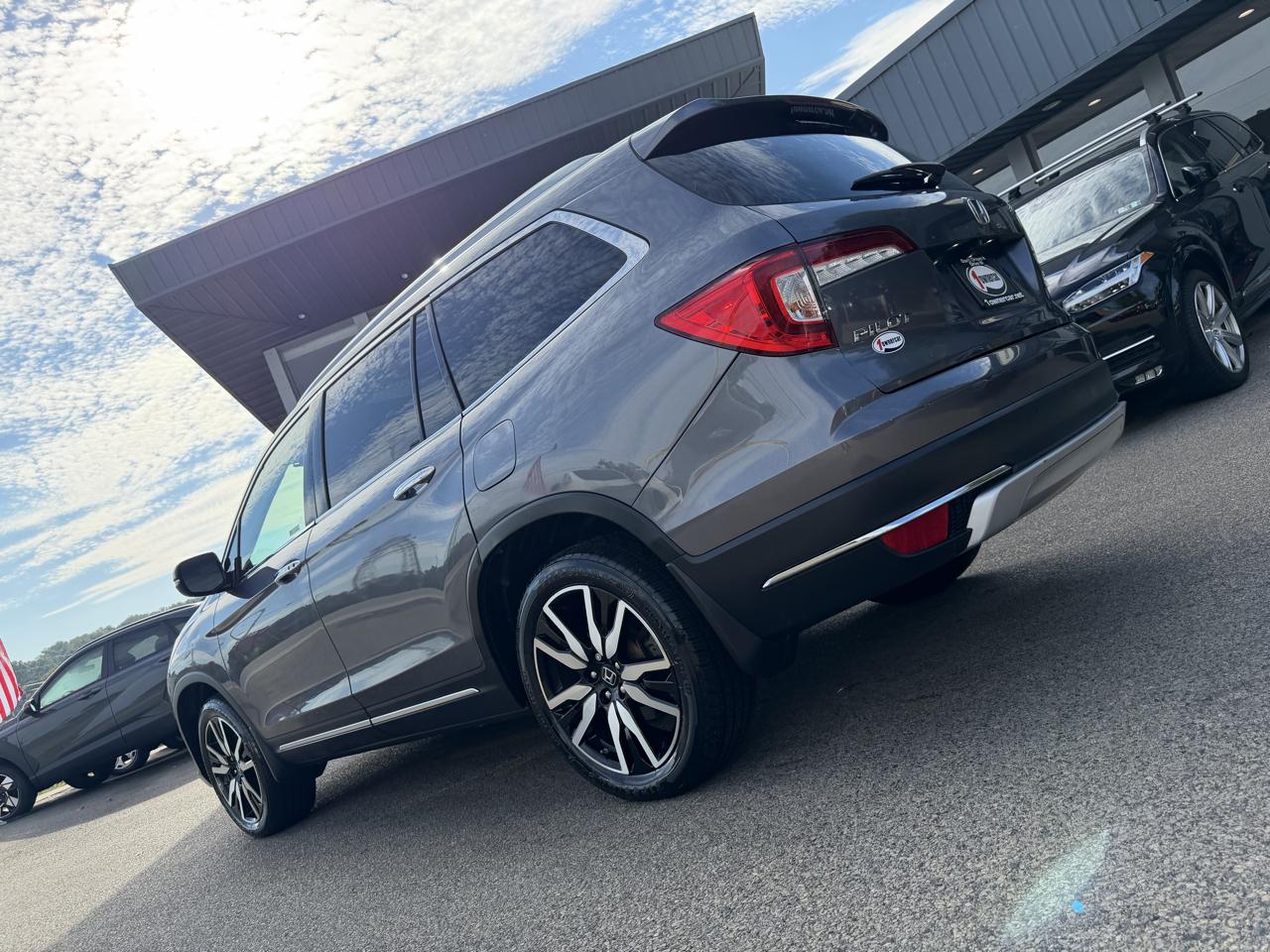 Honda Pilot Touring 7-Passenger AWD 2020