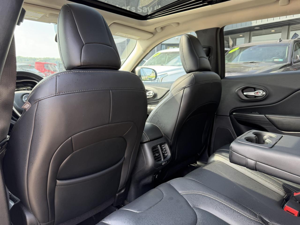 Jeep Cherokee 4WD 4dr Limited 2016