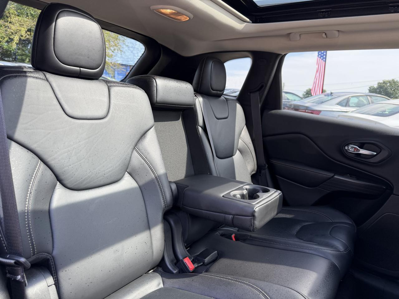 Jeep Cherokee 4WD 4dr Limited 2016