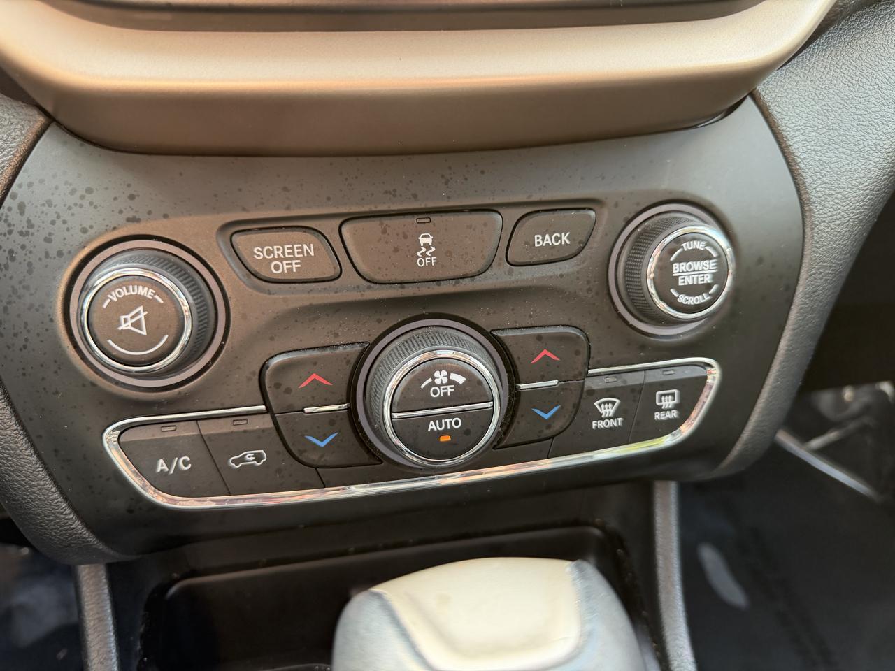 Jeep Cherokee 4WD 4dr Limited 2016