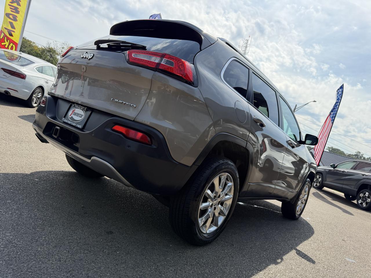 Jeep Cherokee 4WD 4dr Limited 2016