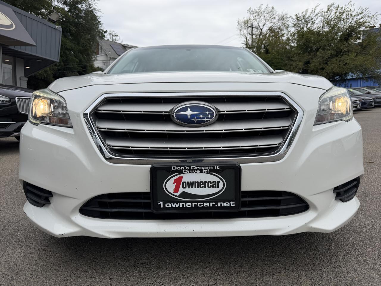 Subaru Legacy 4dr Sdn 2.5i Premium PZEV 2015