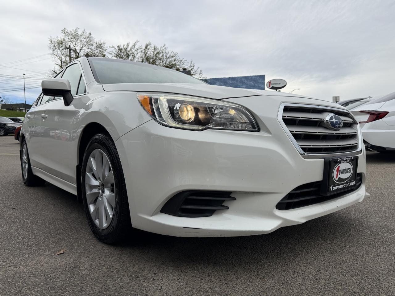 Subaru Legacy 4dr Sdn 2.5i Premium PZEV 2015