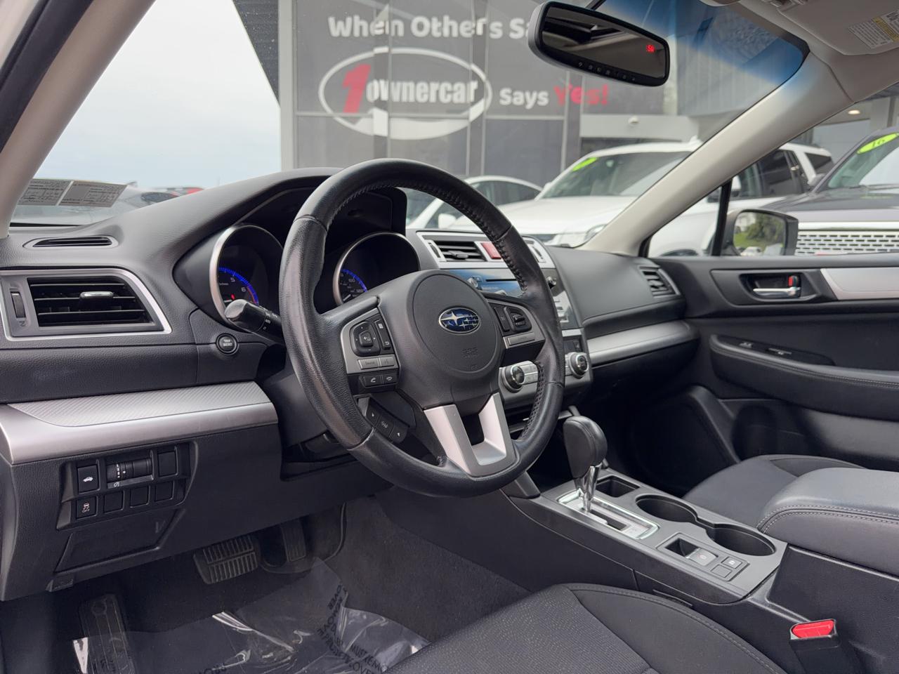 Subaru Legacy 4dr Sdn 2.5i Premium PZEV 2015
