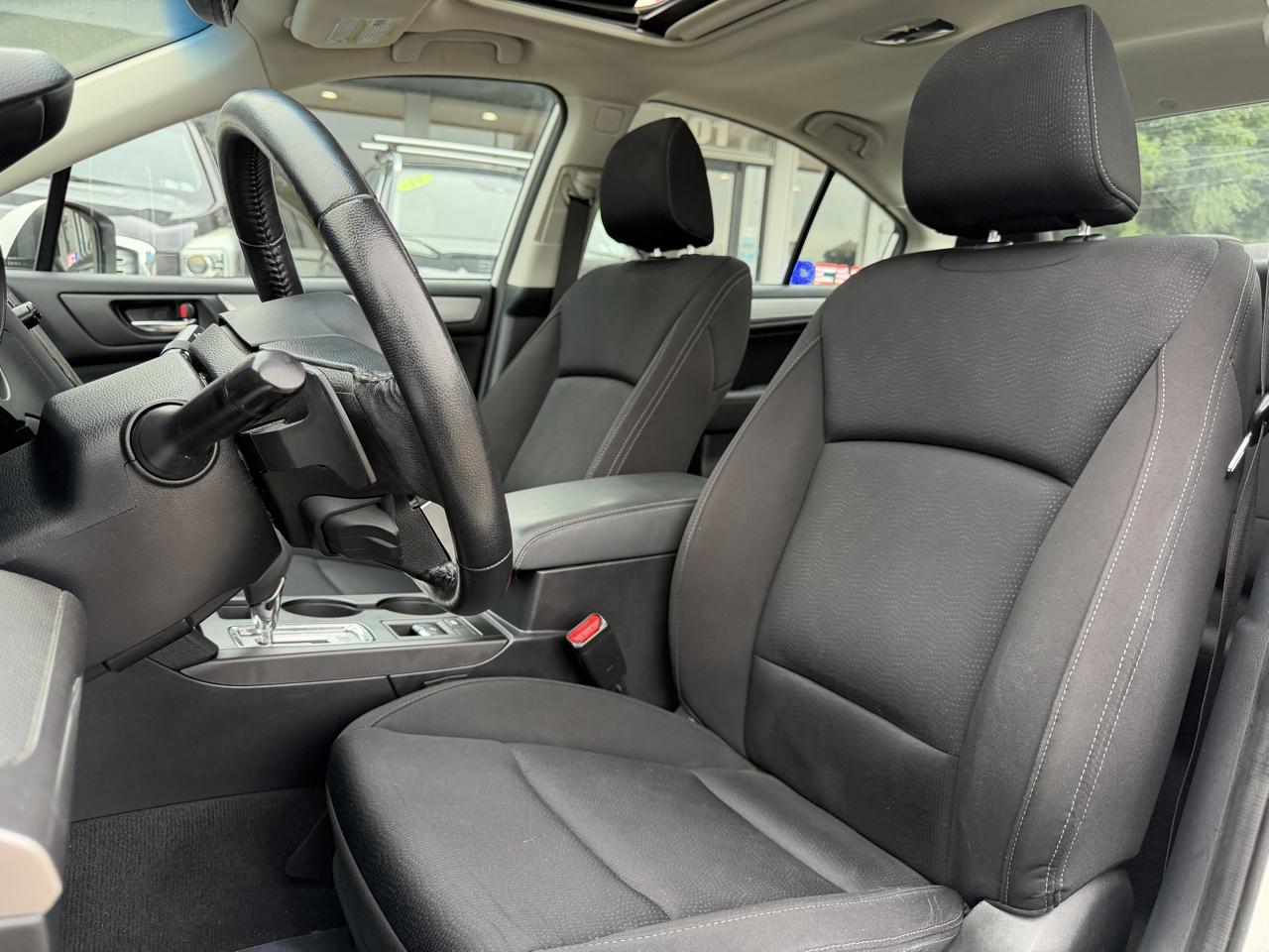 Subaru Legacy 4dr Sdn 2.5i Premium PZEV 2015