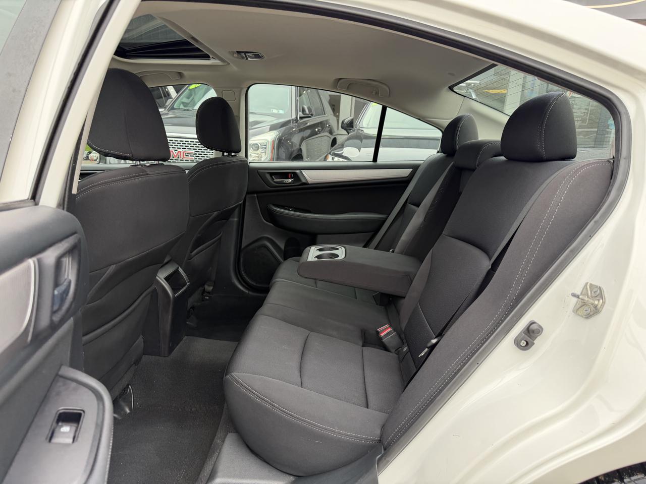 Subaru Legacy 4dr Sdn 2.5i Premium PZEV 2015