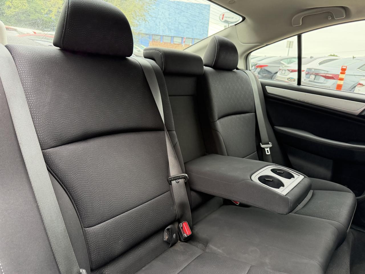 Subaru Legacy 4dr Sdn 2.5i Premium PZEV 2015