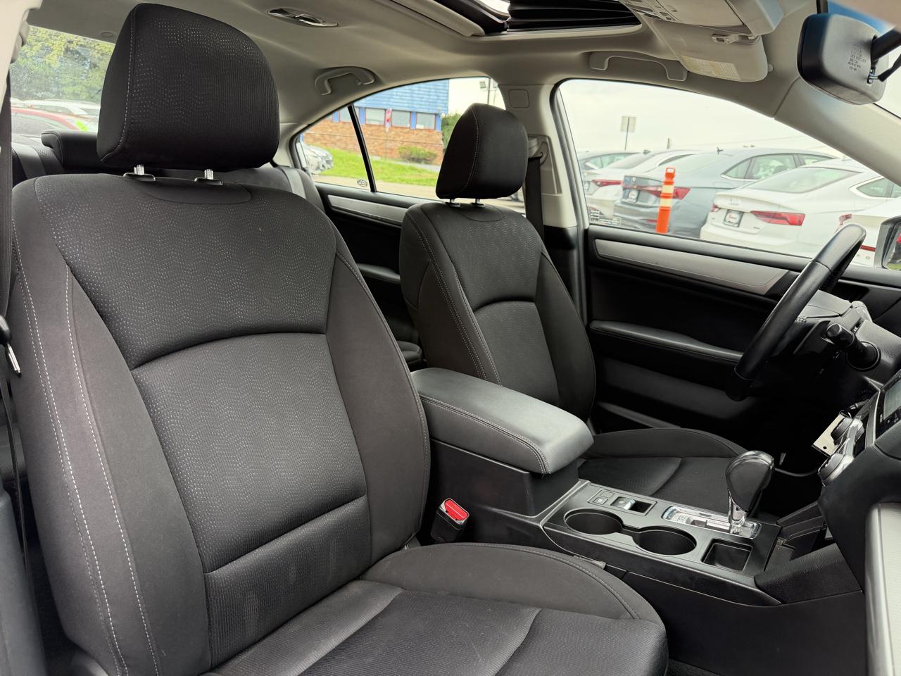 Subaru Legacy 4dr Sdn 2.5i Premium PZEV 2015