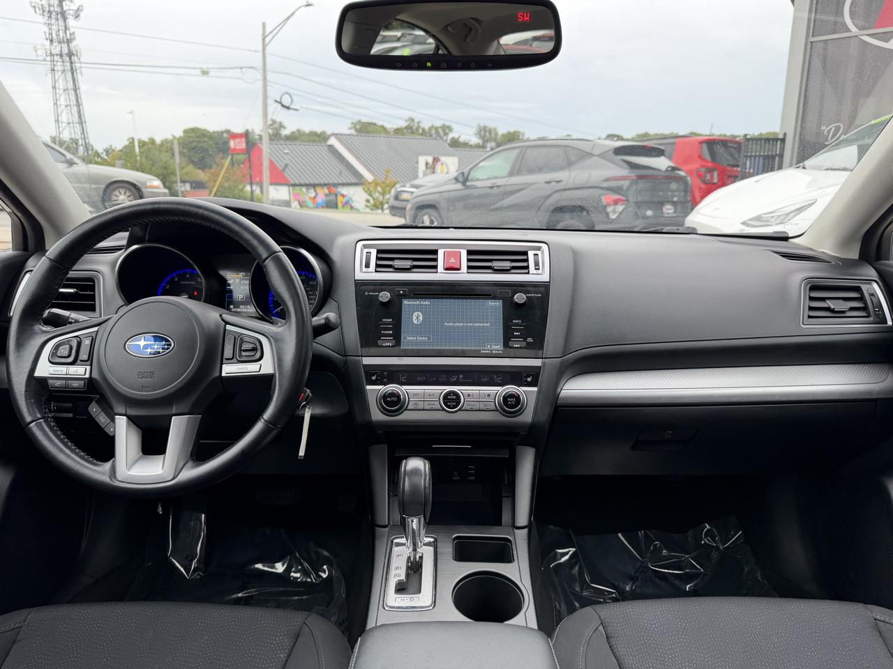 Subaru Legacy 4dr Sdn 2.5i Premium PZEV 2015