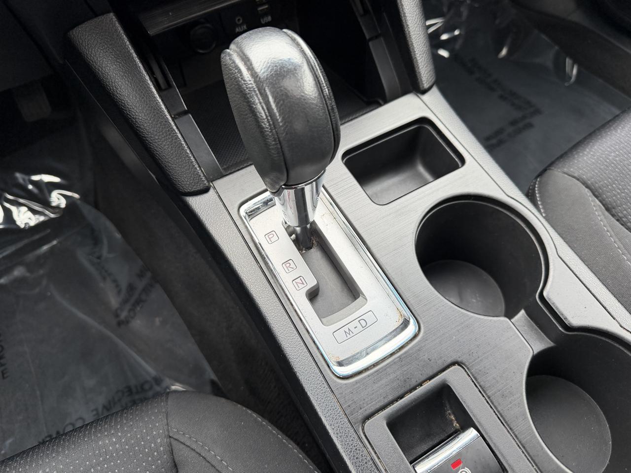 Subaru Legacy 4dr Sdn 2.5i Premium PZEV 2015