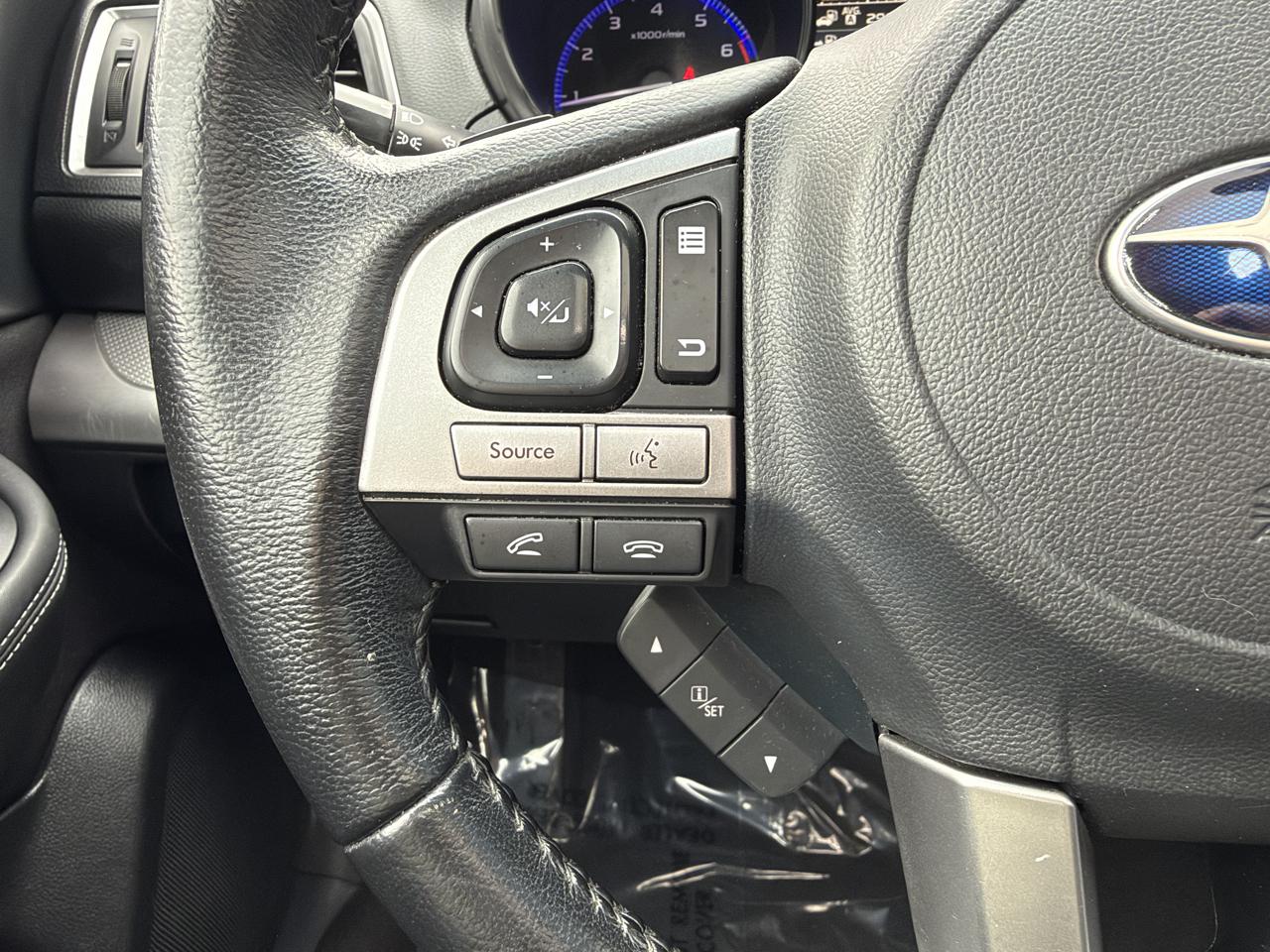 Subaru Legacy 4dr Sdn 2.5i Premium PZEV 2015