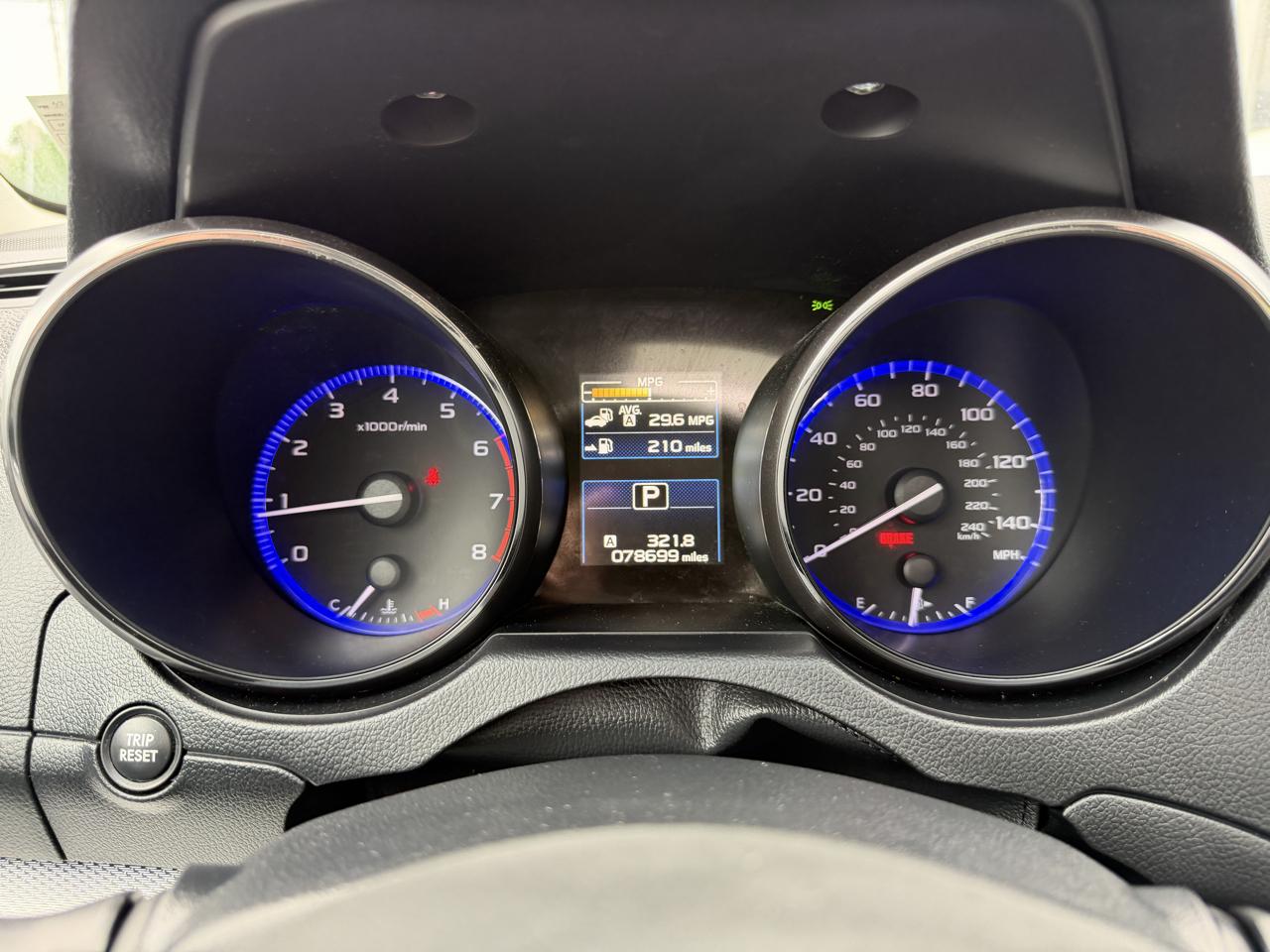 Subaru Legacy 4dr Sdn 2.5i Premium PZEV 2015