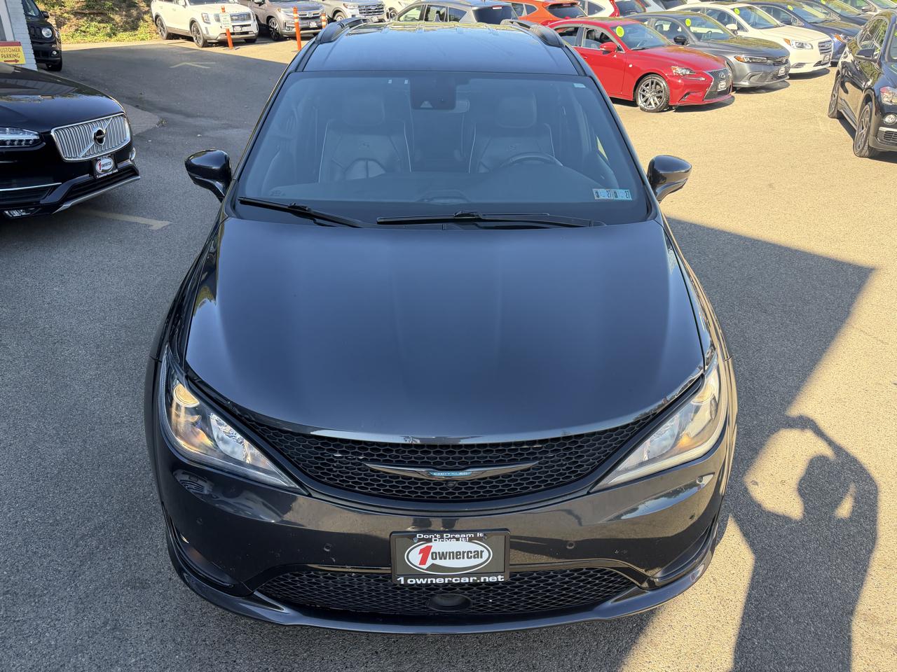 Chrysler Pacifica Hybrid Limited FWD 2020
