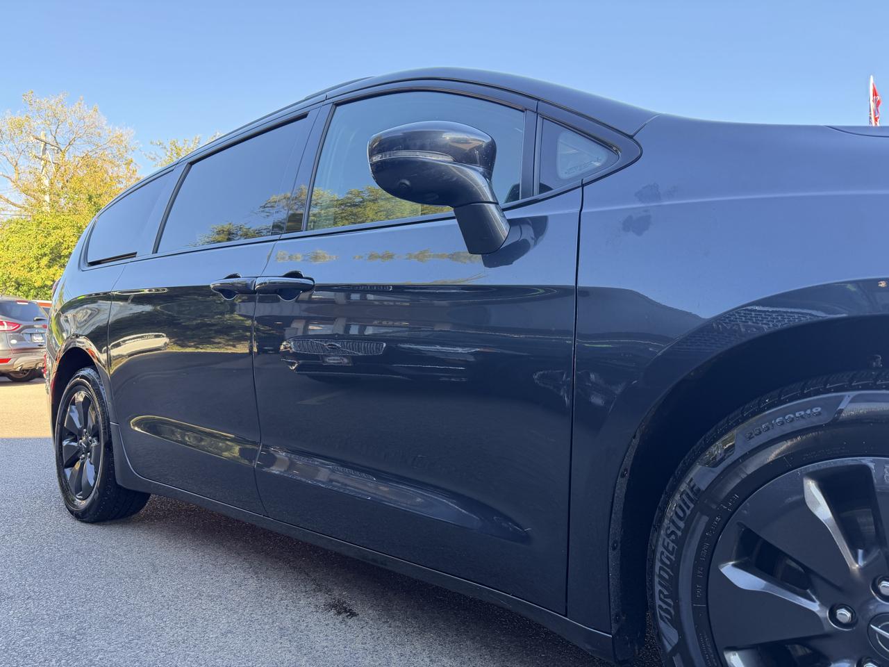 Chrysler Pacifica Hybrid Limited FWD 2020