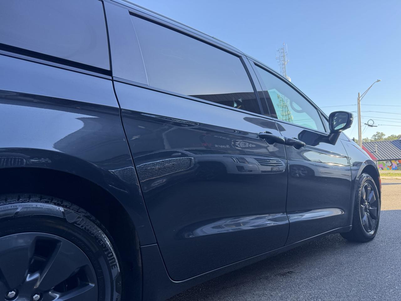 Chrysler Pacifica Hybrid Limited FWD 2020