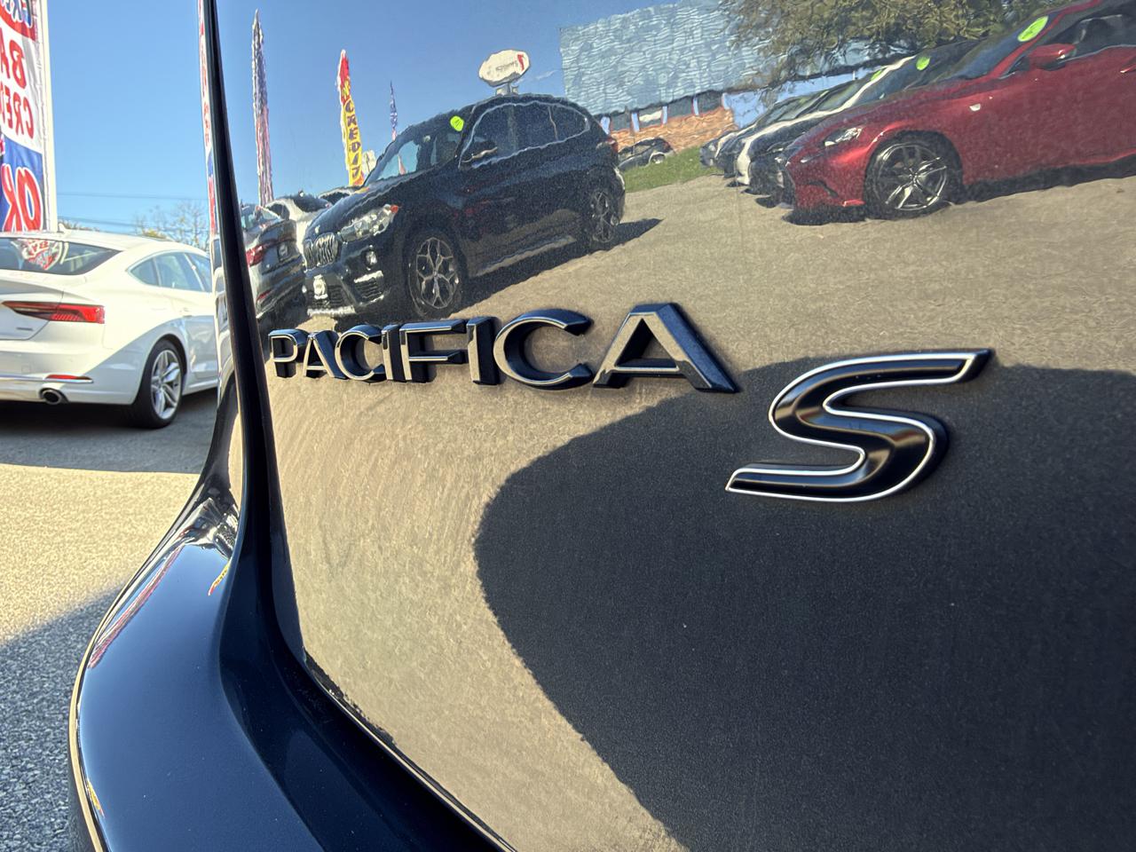 Chrysler Pacifica Hybrid Limited FWD 2020