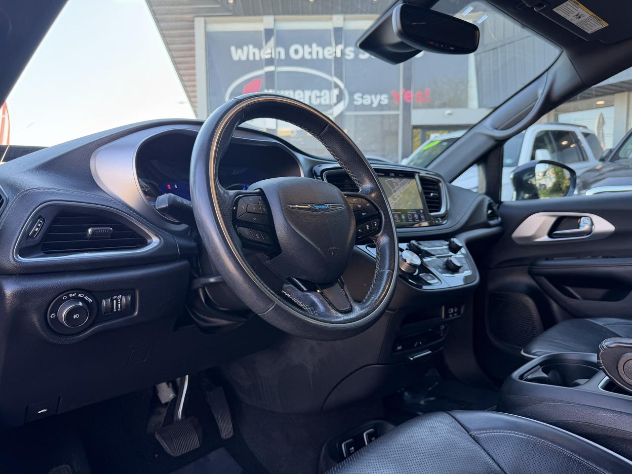Chrysler Pacifica Hybrid Limited FWD 2020