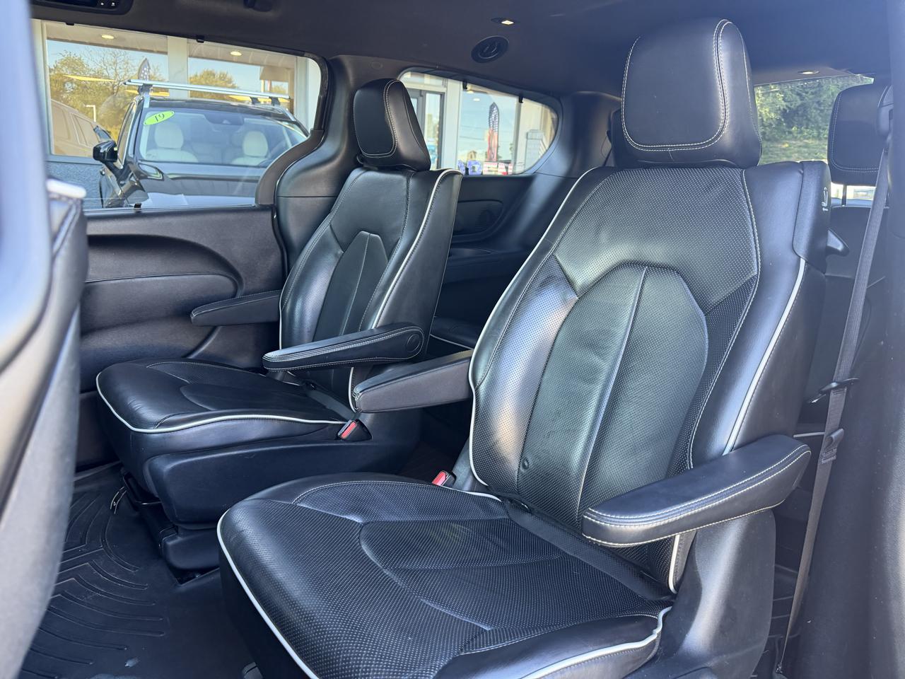 Chrysler Pacifica Hybrid Limited FWD 2020