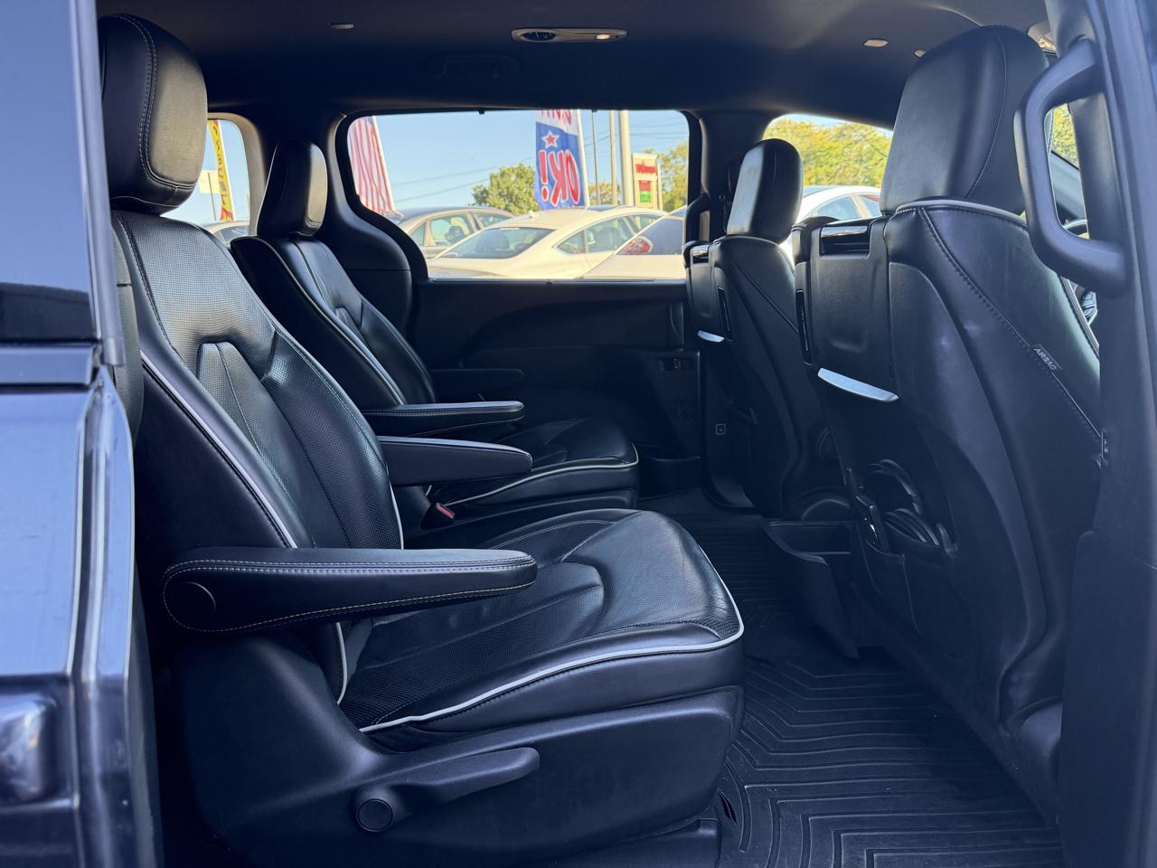 Chrysler Pacifica Hybrid Limited FWD 2020