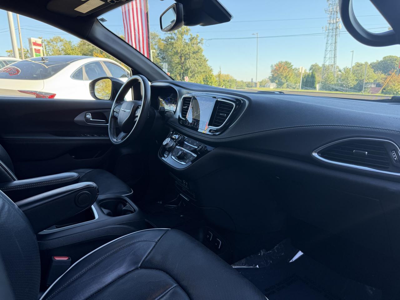 Chrysler Pacifica Hybrid Limited FWD 2020