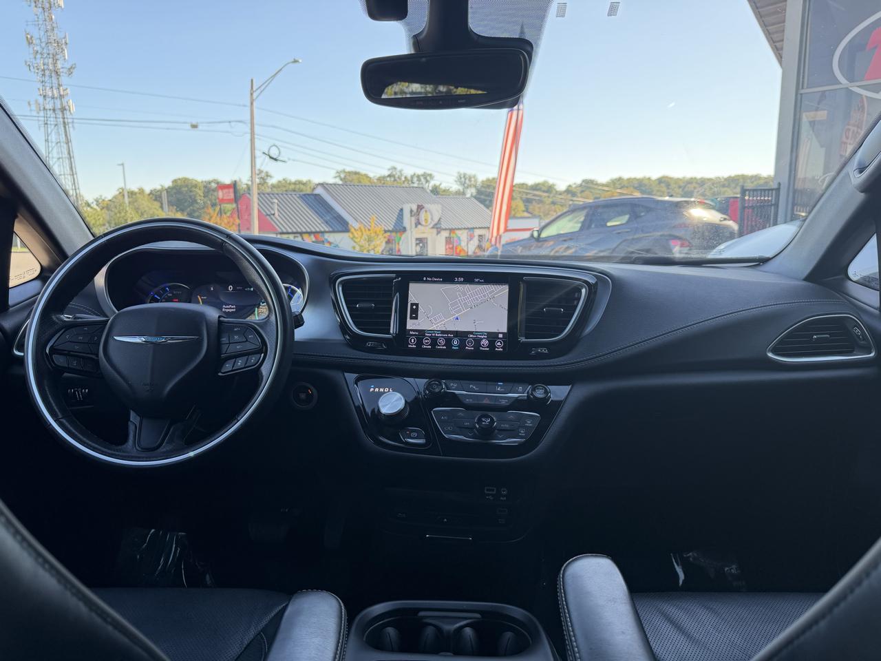 Chrysler Pacifica Hybrid Limited FWD 2020