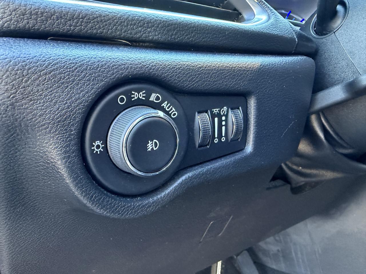 Chrysler Pacifica Hybrid Limited FWD 2020