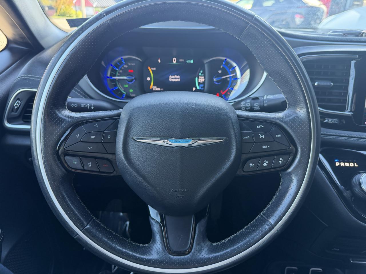 Chrysler Pacifica Hybrid Limited FWD 2020