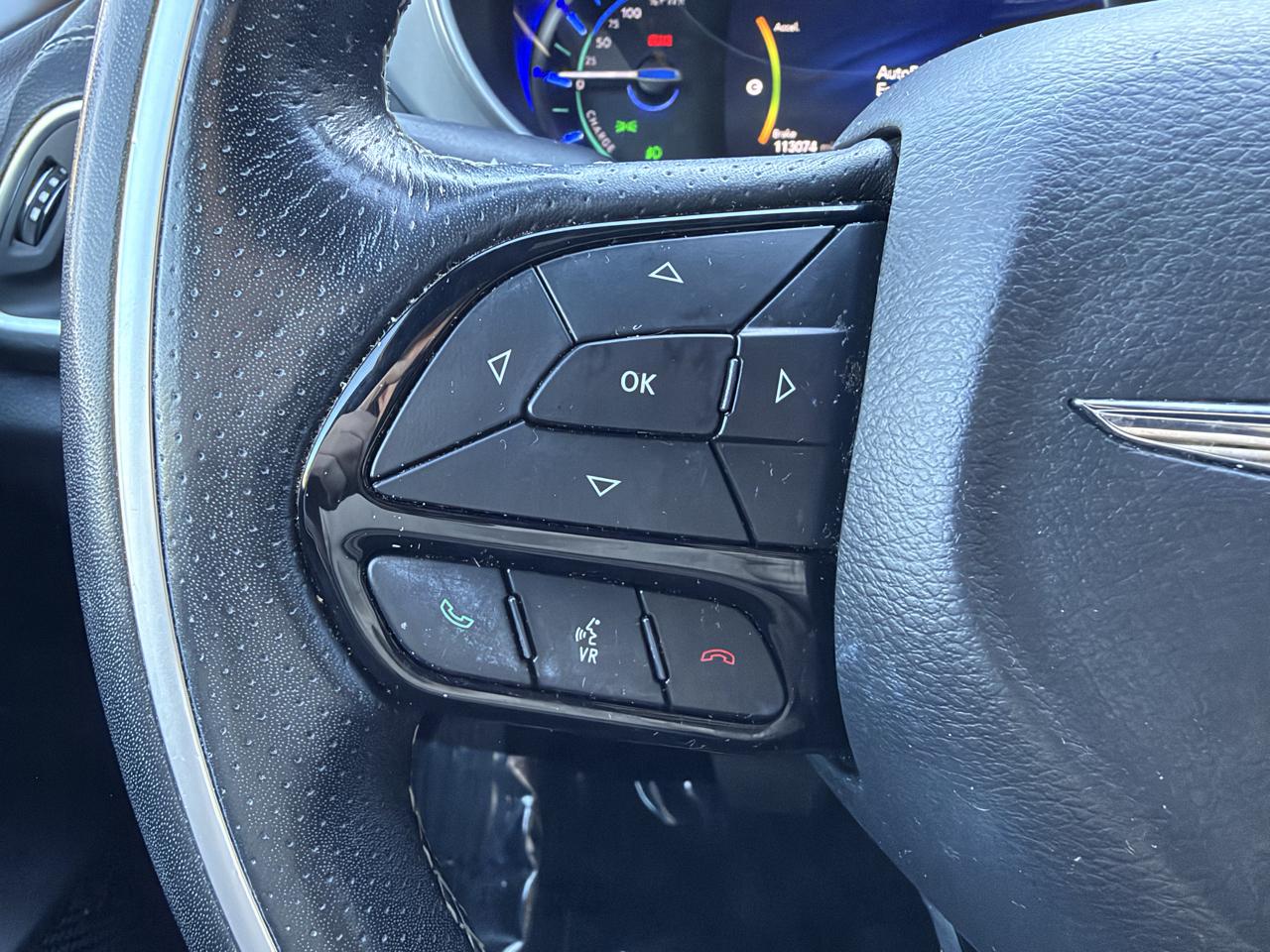 Chrysler Pacifica Hybrid Limited FWD 2020