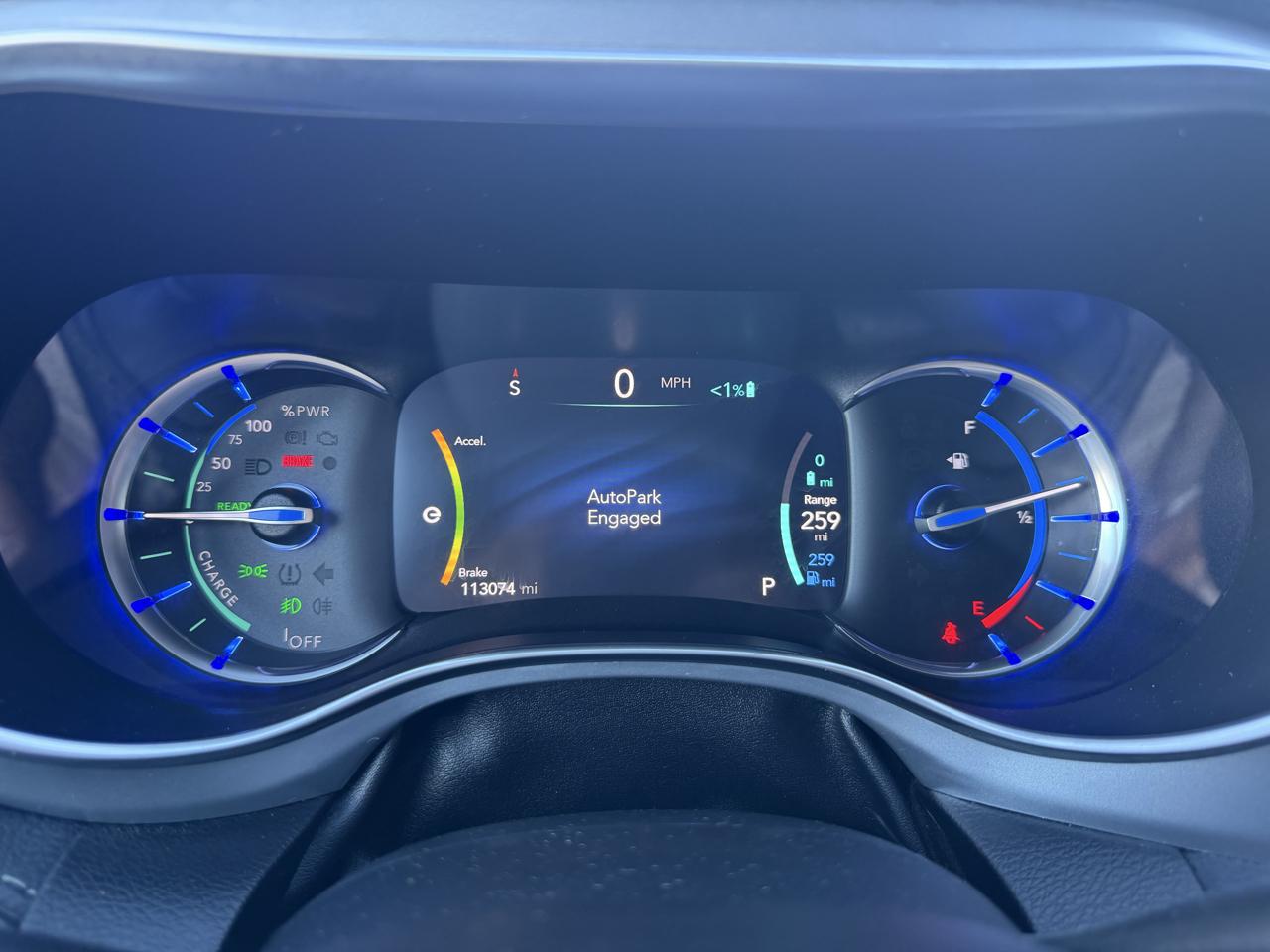 Chrysler Pacifica Hybrid Limited FWD 2020