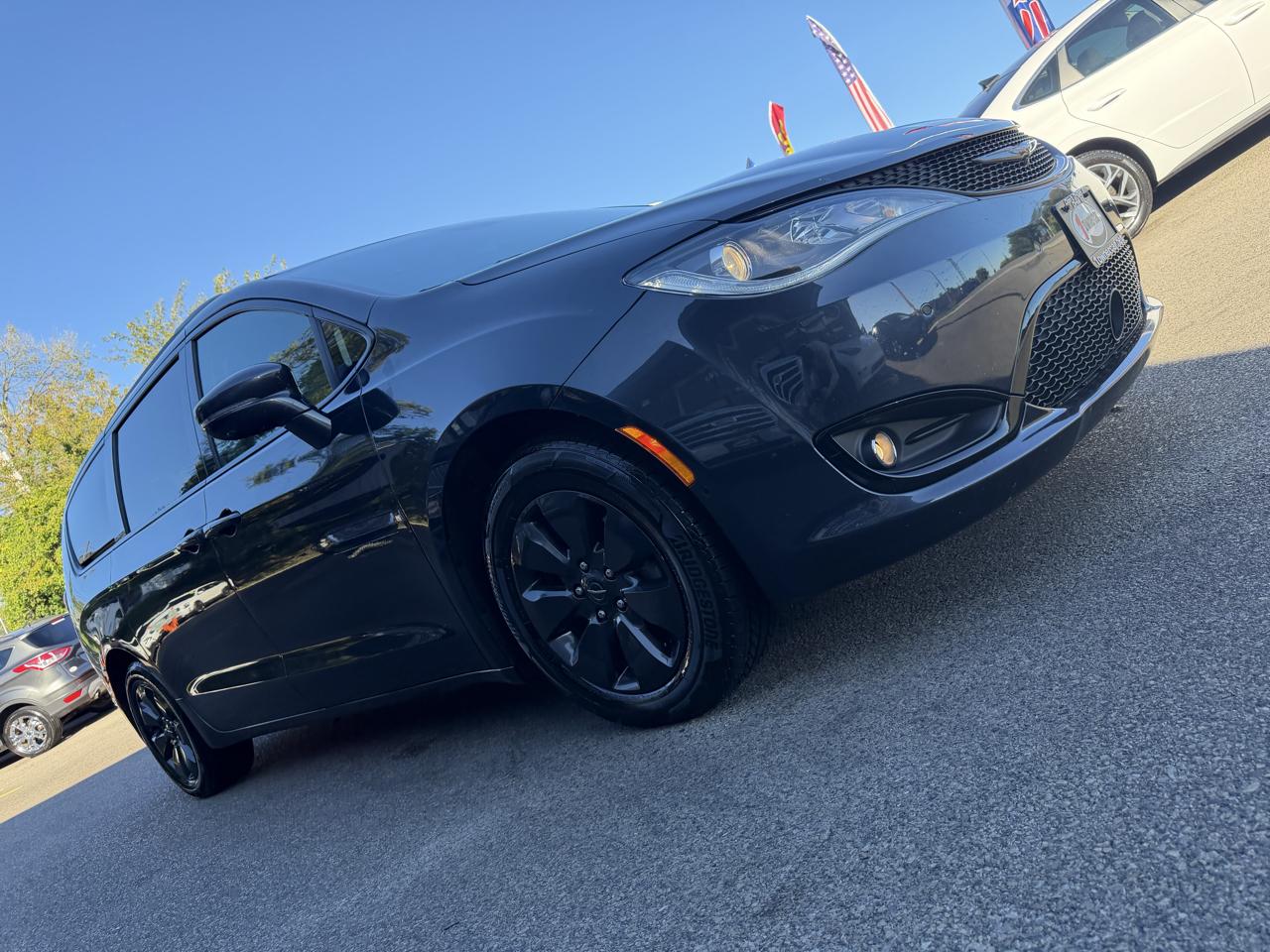 Chrysler Pacifica Hybrid Limited FWD 2020