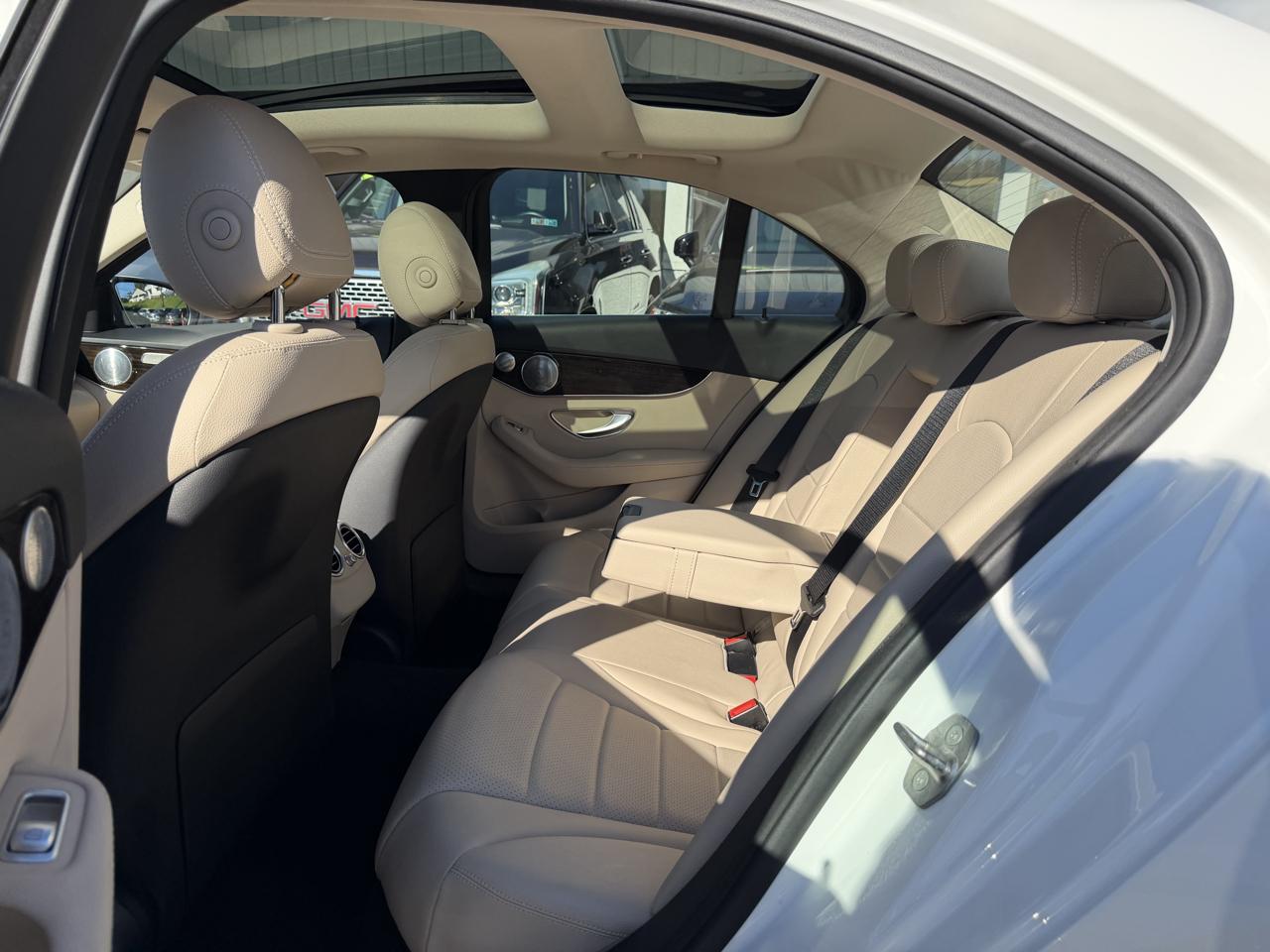 Mercedes-Benz C-Class 4dr Sdn C 300 4MATIC 2016