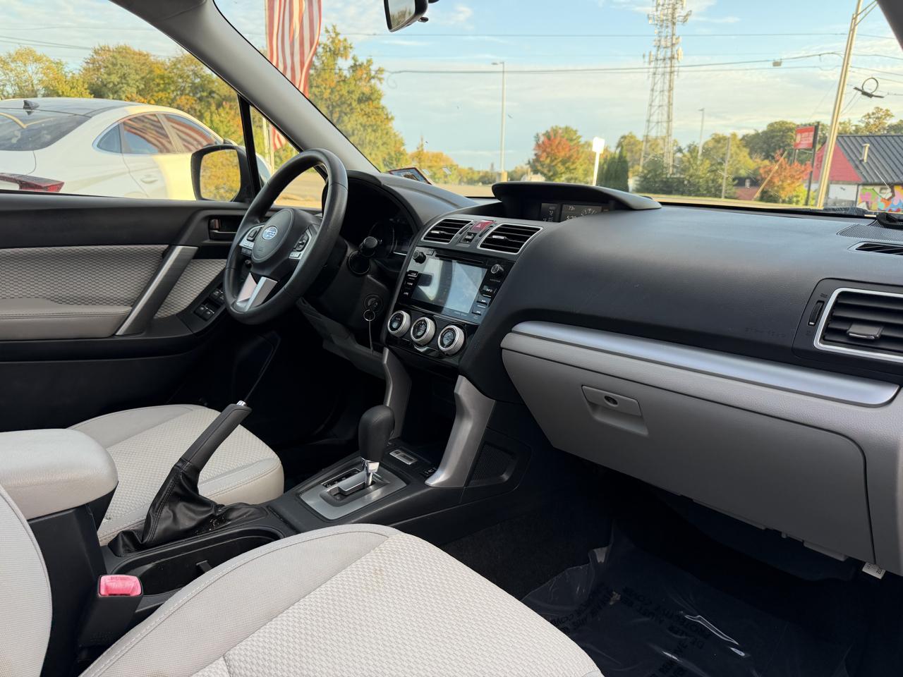 Subaru Forester 2.5i Premium CVT 2017