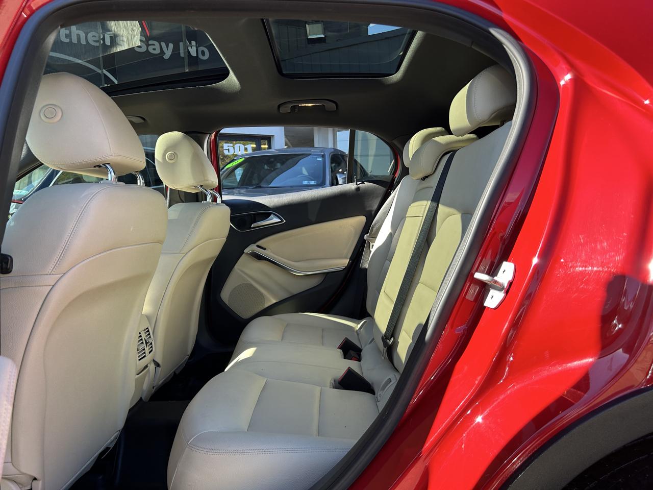 Mercedes-Benz GLA 4MATIC 4dr GLA 250 2016