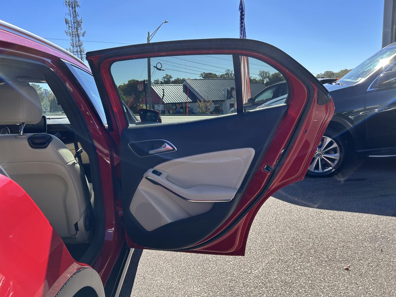 Mercedes-Benz GLA 4MATIC 4dr GLA 250 2016