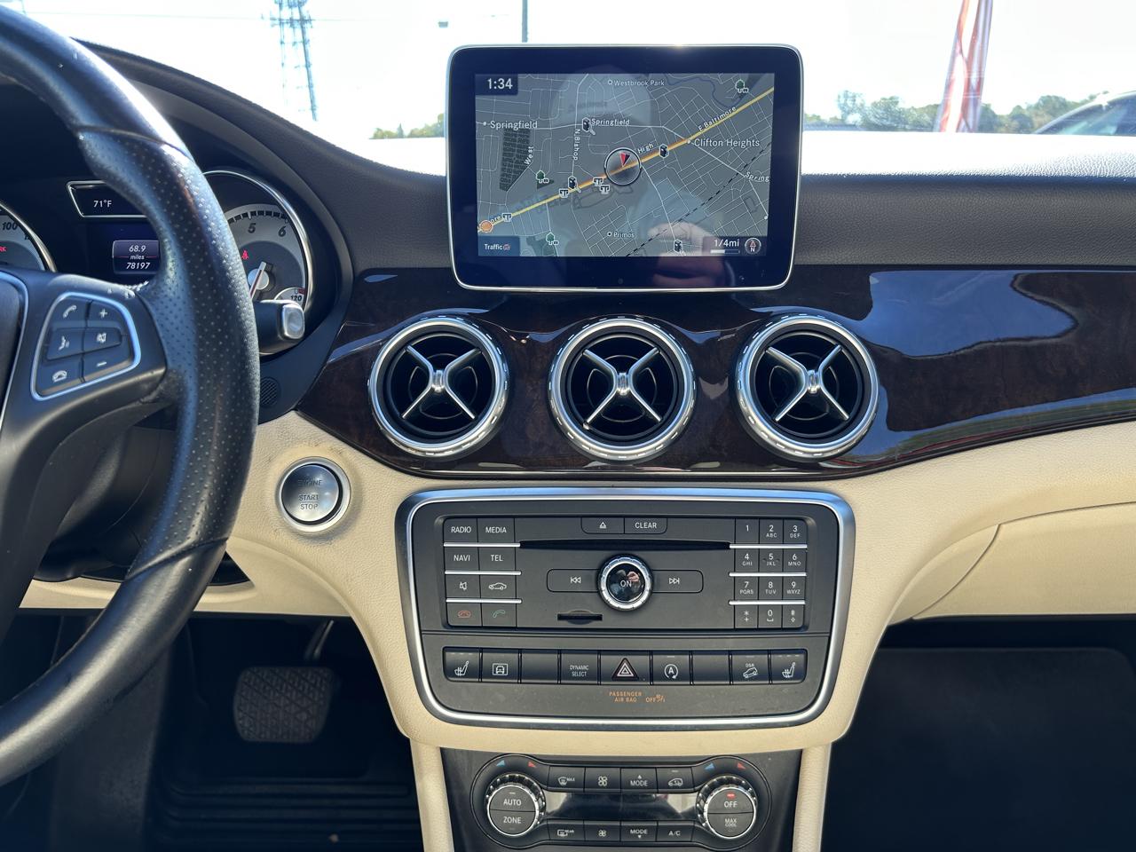 Mercedes-Benz GLA 4MATIC 4dr GLA 250 2016