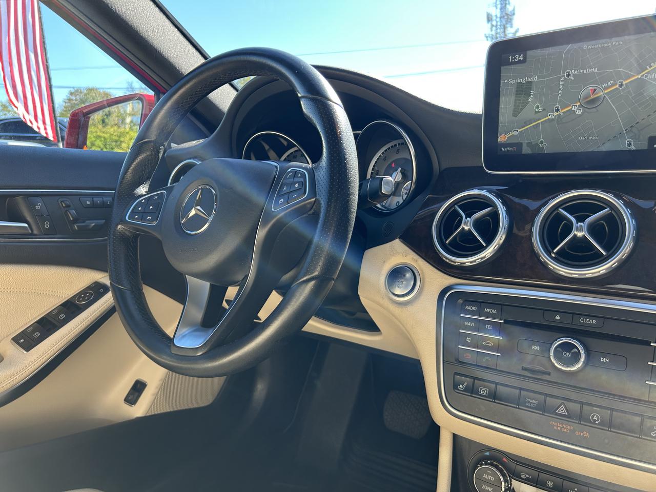 Mercedes-Benz GLA 4MATIC 4dr GLA 250 2016