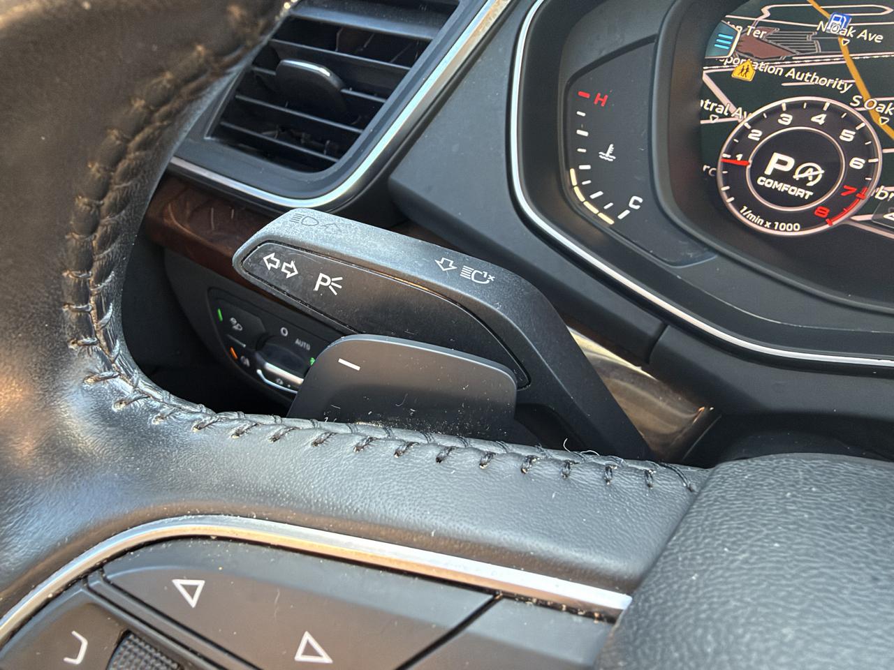 Audi Q5 Premium Plus 45 TFSI quattro 2019