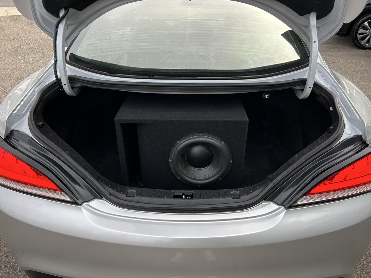 Hyundai Genesis Coupe 2dr V6 3.8L Auto Track 2013
