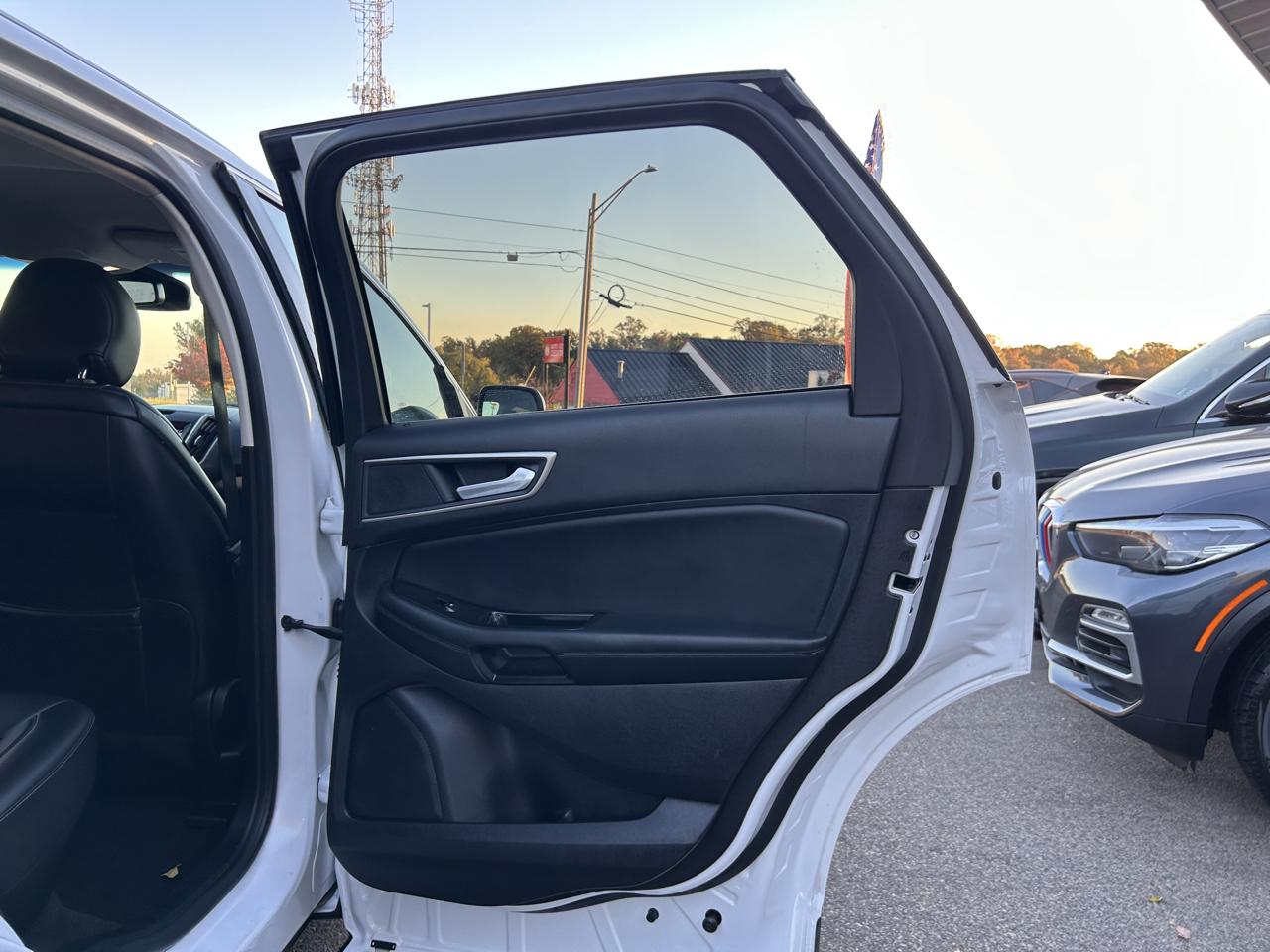 Ford Edge SEL FWD 2019