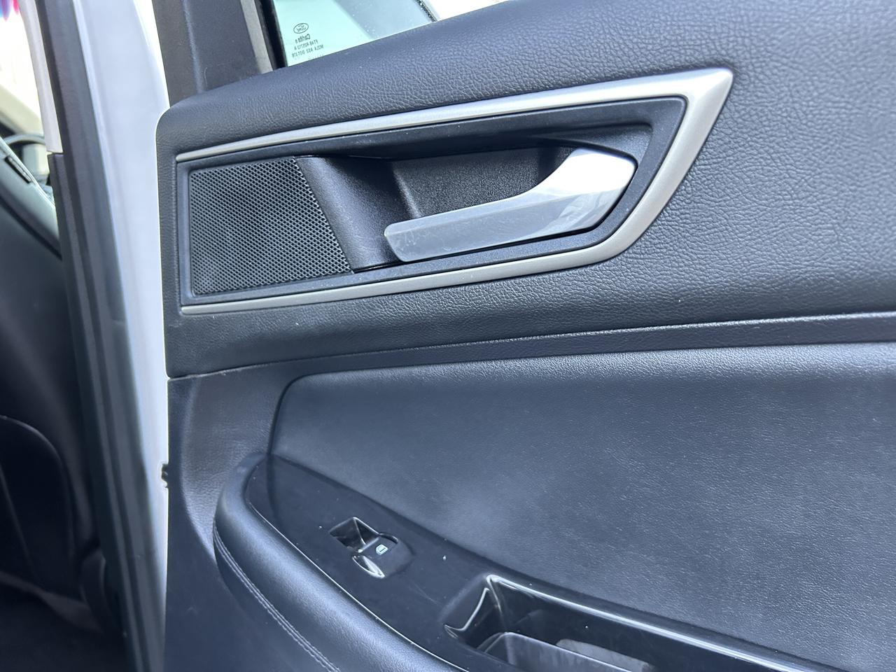 Ford Edge SEL FWD 2019