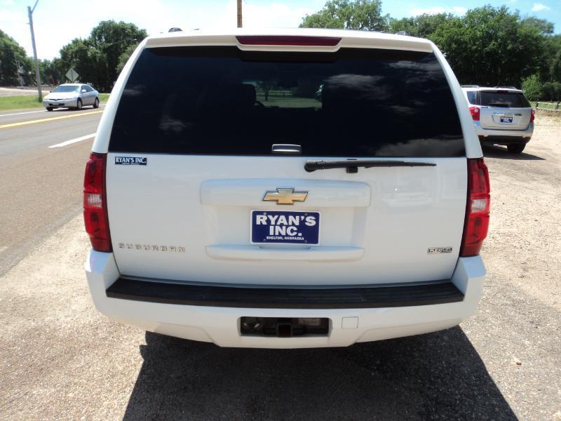 Chevrolet Suburban LT 1500 2WD 2007