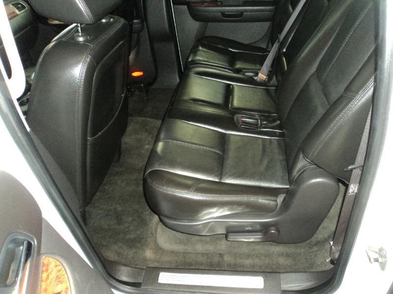 Chevrolet Suburban LT 1500 2WD 2007