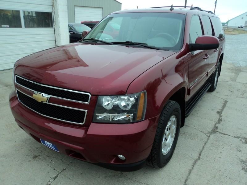 Used 2010 Chevrolet Suburban LT 1500 4WD for Sale in Shelton NE 68876