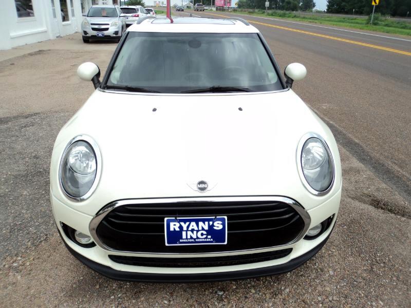 MINI Clubman Cooper ALL4 2017 MINI Clubman Cooper ALL4 2017